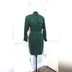 Vintage Gillian silk dress sz 6 green button down hourglass shape collar pockets